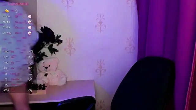 KindHazelHere  online show from 02-13-26, 10:21