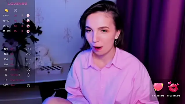 KindHazelHere  online show from 11-13-25, 12:25