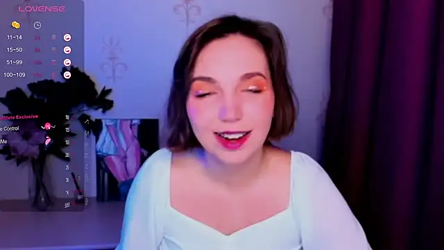 KindHazelHere  online show from 10-11-25, 08:15