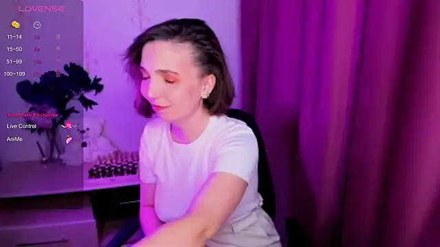 KindHazelHere  online show from 12-05-25, 05:11