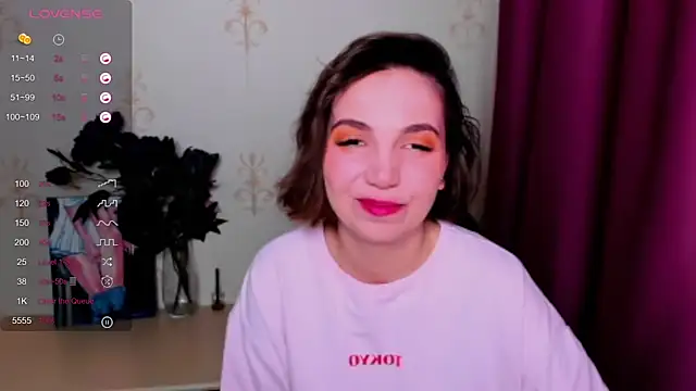 KindHazelHere  online show from 10-05-25, 08:16