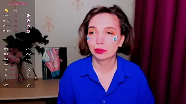 KindHazelHere  online show from 10-12-25, 09:21