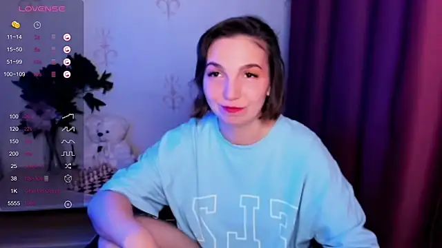 KindHazelHere  online show from 11-04-25, 09:07