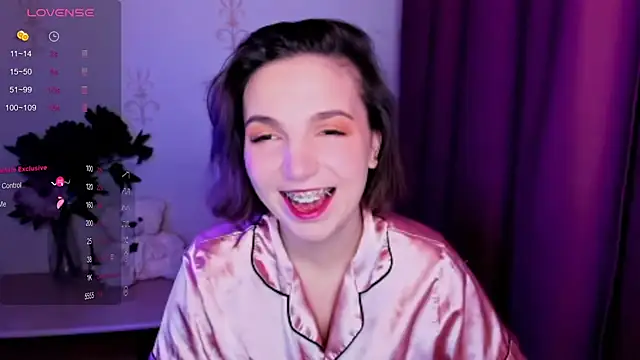 KindHazelHere  online show from 11-19-25, 09:20