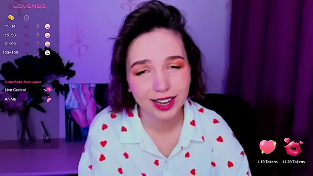 KindHazelHere  online show from 10-18-25, 08:16