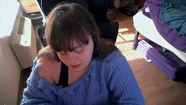 Snapshot of lavendermei chatting on 06-11-26, 01:41 lavendermei online show from 06-11-26, 01:41