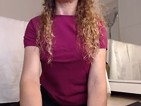 marilryn online show from 09-12-25, 02:44