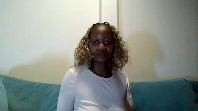 Snapshot of Hardnipples8 chatting on 05-04-26, 11:07 Hardnipples8 online show from 05-04-26, 11:07