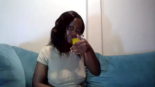 Snapshot of Hardnipples8 chatting on 04-30-26, 10:58 Hardnipples8 online show from 04-30-26, 10:58