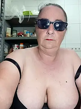 eroticjessitop online show from 06-25-26, 04:45