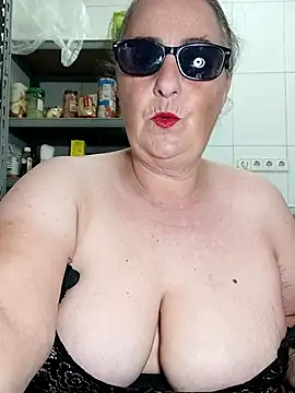 eroticjessitop online show from 05-06-26, 04:44