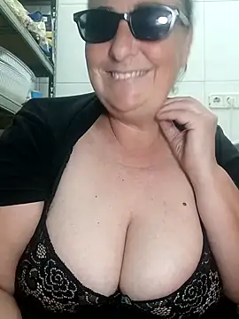 eroticjessitop online show from 02-22-26, 07:48