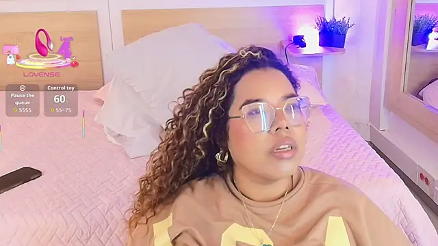  nickypurple  online show from 11-04-25, 06:55