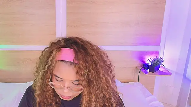  nickypurple  online show from 02-23-26, 07:03