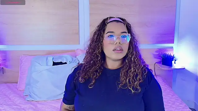  nickypurple  online show from 09-27-25, 06:36