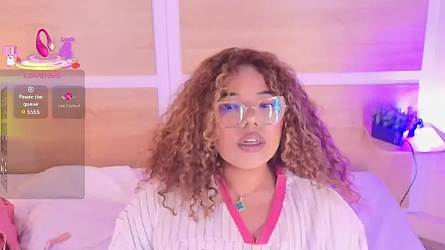  nickypurple  online show from 01-13-26, 07:07