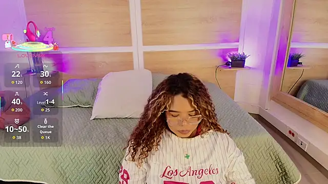  nickypurple  online show from 10-09-25, 07:14