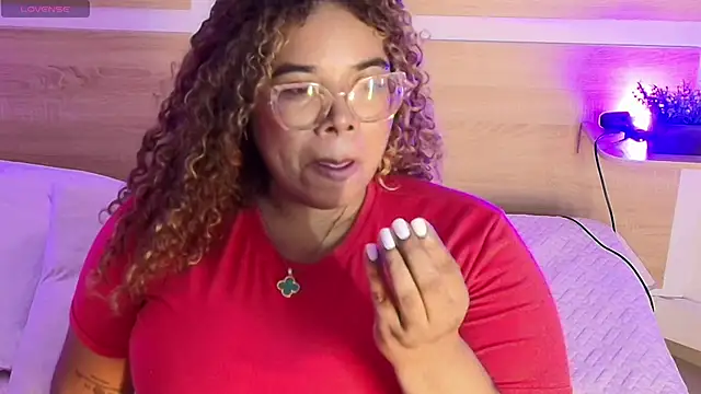  nickypurple  online show from 10-17-25, 07:04