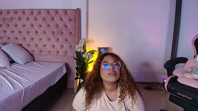  nickypurple  online show from 02-21-26, 01:35