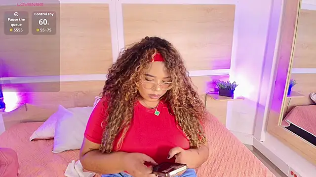  nickypurple  online show from 09-28-25, 07:10