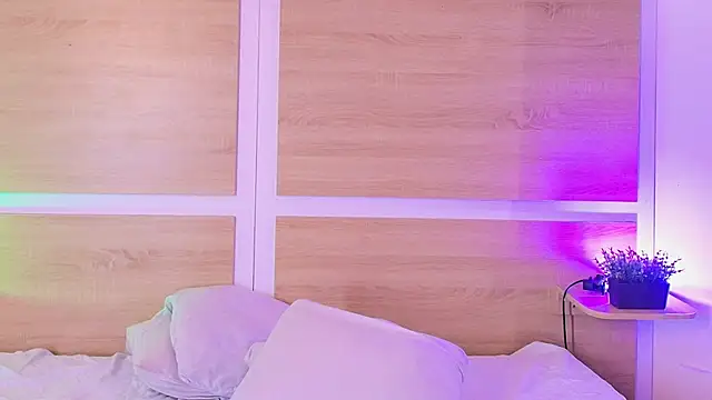  nickypurple  online show from 03-28-26, 01:56