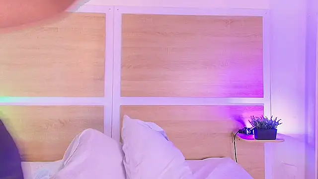  nickypurple  online show from 04-11-26, 06:22