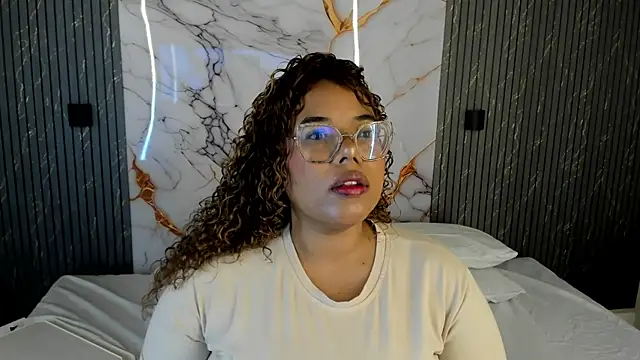 Snapshot of _nickypurple_ chatting on 06-17-26, 02:05 nickypurple online show from 06-17-26, 02:05