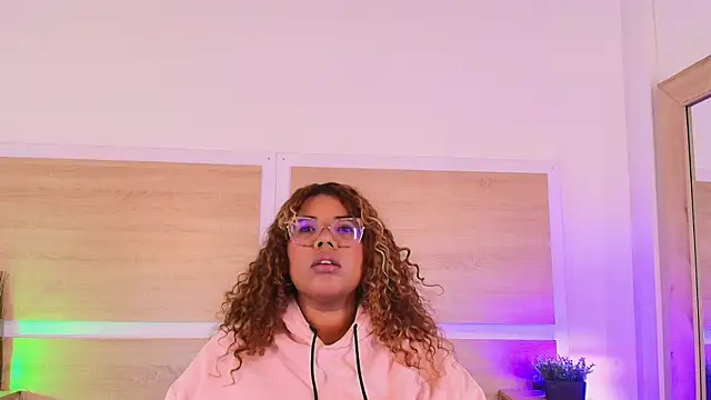  nickypurple  online show from 03-12-26, 05:17