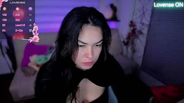 Lunlunera online show from 05-13-26, 03:24