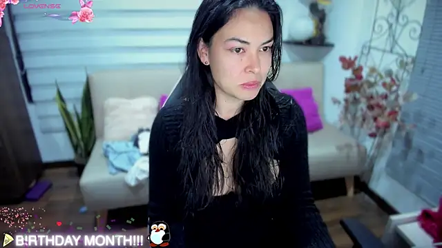 Lunlunera online show from 11-14-25, 02:37