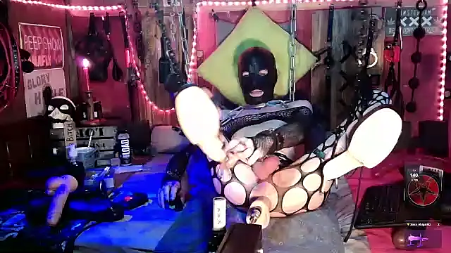 Snapshot of Kamafly4you chatting on 02-23-25, 04:57 Kamafly4you online show from 02-23-25, 04:57