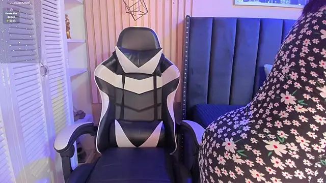 ashlye miller  online show from 02-07-26, 04:31