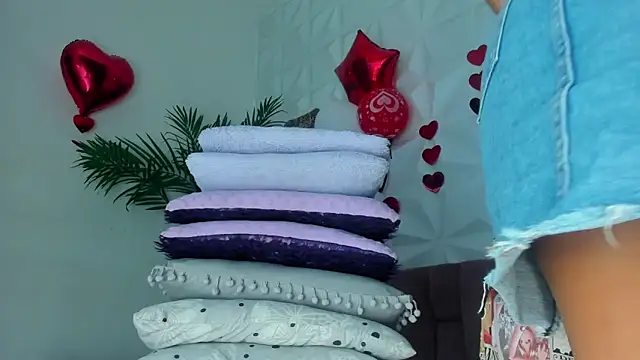 Hellen Sky online show from 02-19-26, 07:11