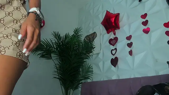 Snapshot of Hellen_Sky chatting on 05-05-26, 07:06 Hellen Sky online show from 05-05-26, 07:06