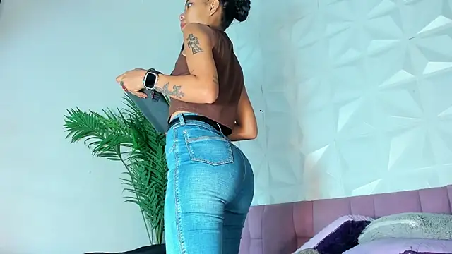 Hellen Sky online show from 10-23-25, 07:23