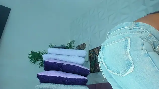 Hellen Sky online show from 01-10-26, 07:09