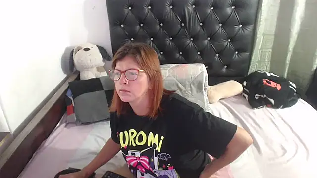 jellyfishhot online show from 09-14-25, 03:40