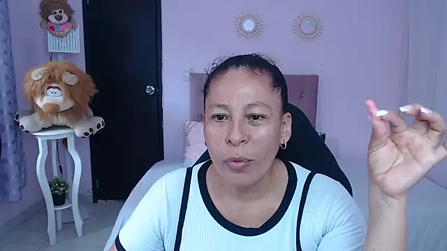mature martina online show from 03-18-26, 07:59