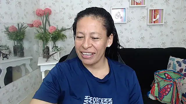 mature martina online show from 03-17-25, 12:04