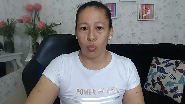 mature martina online show from 03-20-25, 01:26