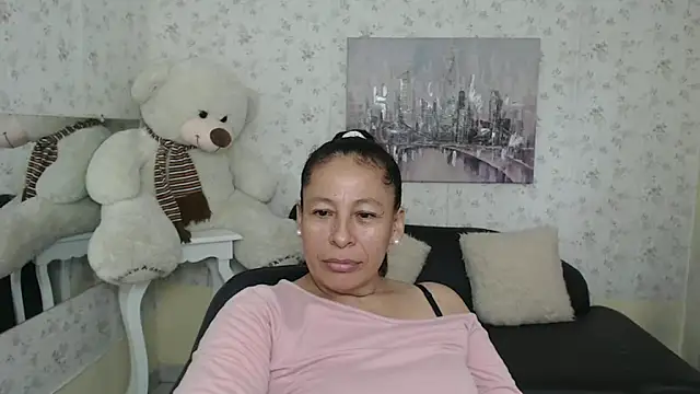 mature martina online show from 05-13-26, 09:22