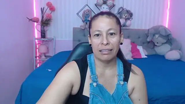 mature martina online show from 05-29-26, 12:00