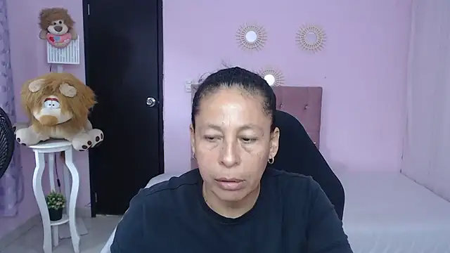 mature martina online show from 03-12-26, 07:40