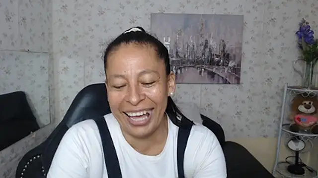Snapshot of mature_martina chatting on 07-11-26, 09:59 mature martina online show from 07-11-26, 09:59
