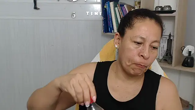 Snapshot of mature_martina chatting on 07-02-26, 05:35 mature martina online show from 07-02-26, 05:35