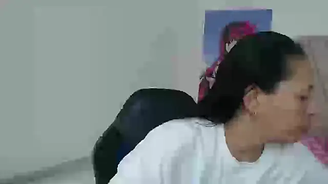 mature martina online show from 02-12-26, 07:13