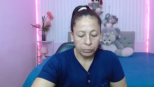 mature martina online show from 05-22-26, 10:30