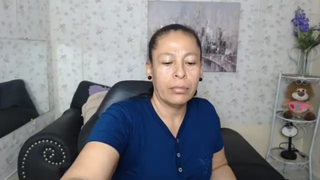 Snapshot of mature_martina chatting on 07-07-26, 11:08 mature martina online show from 07-07-26, 11:08