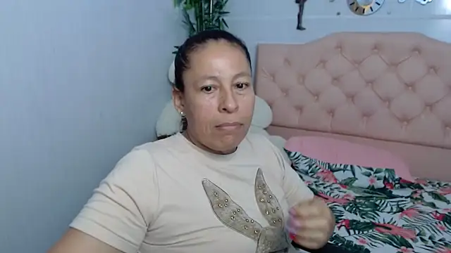 mature martina online show from 09-26-25, 11:11