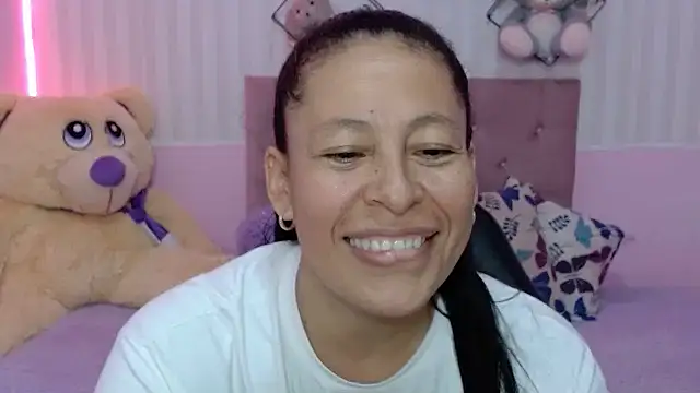 mature martina online show from 11-21-25, 05:34